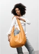 Женская сумка Sambag HOBO WEAVE оранжевая вместительная городская из экокожи для ноутбука 15.6 дюйма 62281 - изображение 2