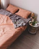 Комплект постельного белья с резинкой персиковый + серый полуторный 160х215 см, наволочки 70х70, вареный хлопок, 100 % хлопок - изображение 1