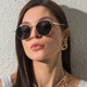 Женские солнцезащитные очки. Черные в золотой оправе - изображение 1