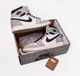 Кросівки Air Jordan Air 1 Retro High Og Grey DZ5485-052 40.5 - зображення 6