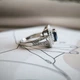 Серебряное кольцо с натуральным сапфиром 3.256ct, фианитами, вес изделия 4,46 гр (2202592) - изображение 5