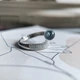 Срібна каблучка з натуральним топазом 5.49ct, фіанітами, вага виробу 3,98 гр (2206989) - зображення 5