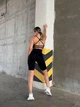 Спортивные женские велосипедки Soft SQ с перекрестным поясом и эффектом push up для фитнеса и йоги Однотонные Бесшовные с утяжкой V-пояс M Черные (SQVL01M) - изображение 2