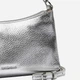 Torebka crossbody damska skórzana mała Coccinelle Auramini E5QH0550101 Y43 Srebrna (800070354312) - obraz 3