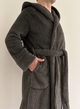 Халат унисекс с капюшоном Cuddle темно-серый 2XL/3XL - изображение 3
