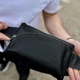 Поясна чоловіча сумка бананка Tiding Bag TD-54928 натуральна шкіра 25x14x8 см чорна - зображення 4