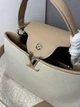 Велика жіноча сумка-тоут LOUIS VUITTON Capucines Souple бежева - зображення 4