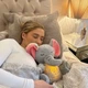 Інтерактивна м'яка іграшка-нічник повітропроникний слоник Elephant Сірий Заспокійлива плюшева іграшка Слоник - зображення 7