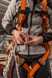 Комплект страховки з стегновим поясом та амортизатором NEO TOOLS 97-102 для роботи на висоті розмір M-XL - зображення 7
