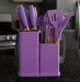 Кухонний набір 19 предметів Kitchen set, силіконові аксесуари для кухні з подвійною підставкою та обробною дошкою, стильний набір приладдя для кухні, фіолетовий - зображення 7