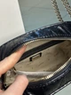 Сумка жіноча Guess Aldina крос-боді через плече чорна з ланцюжком - зображення 10