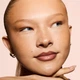 Глянцева помада для губ Fenty Beauty High-Shine Gloss Stick (Rose Amber 12) 3.6 g - зображення 3