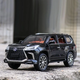 Моделька машини Lexus LX570 в маштабі 1:24, має звукові та світлові ефекти і рухомі деталі - зображення 2