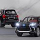Моделька машини Lexus LX570 в маштабі 1:24, має звукові та світлові ефекти і рухомі деталі - зображення 3