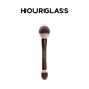Двусторонняя кисть HOURGLASS Soft Light для румян и рассыпчатой пудры, многофункциональная - изображение 1