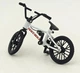Фингербайк пальчиковый велосипед BMX, мини металлический вело, BMX-велосипед Flick Trix для трюков пальцами bm12 - изображение 5