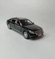 Колекційна металева модель автомобіля Mercedes-Benz E300L E-class 1:24 чорна(світлові та звукові ефекти) - зображення 5