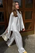 Женский Кейп Оверсайз Однотонный Молочный Oversize (389543) - изображение 3