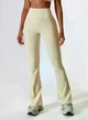 Спортивные женские леггинсы-клеш Flare с бразильским пуш-ап эффектом Bell Bottoms Leggings Premium для фитнеса и йоги M Молочные (Flare94MilkCremaM) - изображение 4