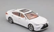 Коллекционная металлическая модель автомобиля Lexus ES300H 1:24 белая (световые и звуковые эффекты) - изображение 9