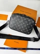 Сумка месенджер чоловіча через плече Louis Vuitton Alpha Messenger Bag чорна з білим (086) - зображення 8