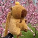 Плюшевая капибара сумка рюкзак мягкая игрушка capybara тренд с мандаринкой на голове 40 см - изображение 8