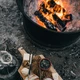 Интерьерная картина Огонь в котелке и деревянная доска с едой, скандинавский стиль, домашний декор, 42×28 см (id0274) - изображение 3
