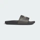 Пантолети AUDI F1 TEAM ADILETTE COMFORT adidas KI6084 48.5 (13 UK) чорний (4068814424173) - зображення 2