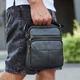 Чоловіча шкіряна сумка месенджер Tiding Bag M2237A компактна барсетка для щоденного використання - зображення 2