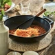 Сковорода вок Staub Specialities Wok Black 30 см з кришкою чавунна 40511-344-0 - зображення 7