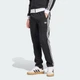Чоловічі спортивні штани CLASSIC adidas KE3530 (XL) чорний (4068821375697) - зображення 1