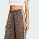 Женские брюки adidas Originals Wide Leg Satin adidas KA2666 (2XL) оранжевый (4068802906636) - изображение 4