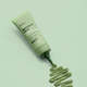 Сольовий пілінг Kundal Matcha & Kale Clarifying Sea Salt Scalp Herb Mint для шкіри голови 200 г - зображення 2