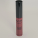 Жидкая помада с матовым финишем Nyx Soft Matte Lip Cream Monte Carlo SMLC10 глубокий красный 8 мл - изображение 4