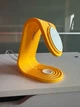 Настільна підставка 2-в-1 для iPhone (MagSafe) та Apple Watch у параметричному дизайні (жовта) - изображение 3