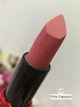 Зволожувальна матова губна помада Avon "Ультра" Полуничний щербет (pink passion) 3,6 г - зображення 2