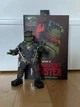 Коллекционная фигурка TMNT Raphael as Frankenstein's Monster / Рафаэль как Монстр Франкенштейна 18 см - Teenage Mutant Ninja Turtles x Universal Monsters, коллекционная экшн-фигура - изображение 7