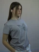Серая футболка с вышитой бабочкой XS - изображение 9