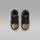 Дитячі кросівки JORDAN 1 RETRO HIGH FD1413 071 шкіряні зручні чорні з золотистим Розмір 23.5 - зображення 3