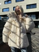 Женская зимняя куртка молочная однотонная теплая L-XL (369561) - изображение 6