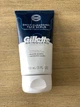 Очищувальний чоловічий скраб проти врослого волосся Gillette Skinguard Scrub з відлущувальним ефектом 150 мл - зображення 2