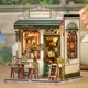 Игрушечный конструктор-румбокс DIY Booknook Солнечная Кофейня (Sunny Cafe) с LED-подсветкой - изображение 3