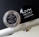 Пигментированный консилер маскирующий темные круги под глазами NYX Professional Makeup Dark Circle Concealer оттенок Light DCC02 - изображение 7