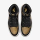 Чоловічі кросівки Air Jordan 1 Retro High OG золотистий з чорним 47.5 - изображение 1