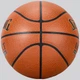Баскетбольный мяч SPALDING Competition, золотистый Classic TF, стандартный взрослый размер 7, износостойкая искусственная кожа для игры в помещении и на открытом воздухе. - изображение 8