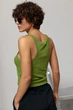 Женская трикотажная майка-борцовка в рубчик ONE SIZE — 100% Хлопок ЗЕЛЕНЫЙ. (бутылочный, травяной) - изображение 3
