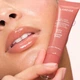Тонуючий блиск-сироватка для губ Laneige Glaze Craze Tinted Lip Serum (Maple Glaze) 12 g - зображення 5