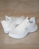 Жіночі кросівки Xtep Running Shoes 8110052 36 22.5 см Canvas White білі (11210179) - зображення 1