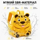 Детский рюкзак-динозаврик 11 л, мягкий дошкольный рюкзак с 3D-дизайном, нагрудной застежкой, сетчатой спинкой и боковыми карманами 30×27×13 см (зеленый) - изображение 5