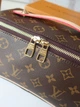 Жіноча сумка-косметичка колір коричневий несесер Louis Vuitton (112) - изображение 3
